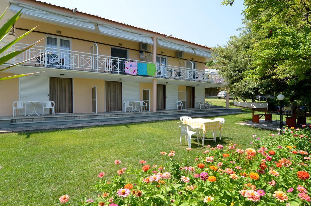 Pension Giannis Αdults Only Koinyra Exterior photo