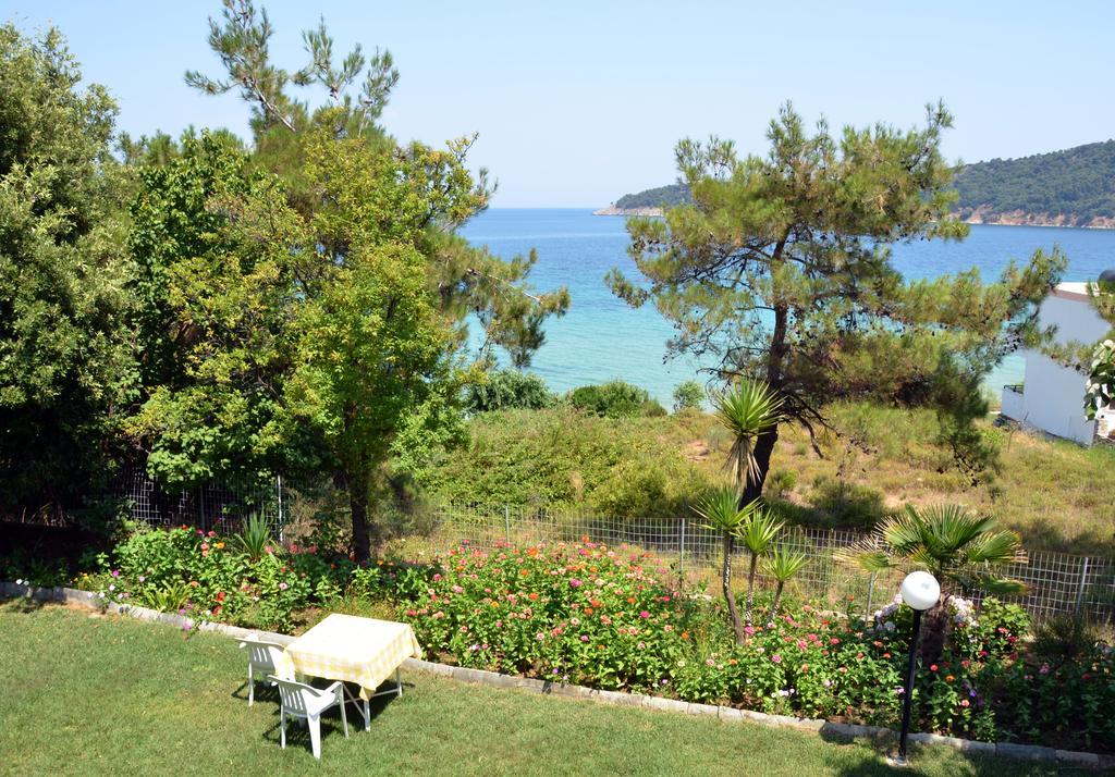 Pension Giannis Αdults Only Koinyra Exterior photo