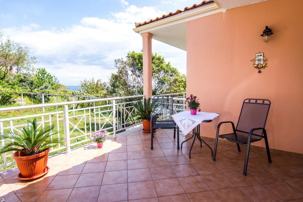 Pension Giannis Αdults Only Koinyra Exterior photo