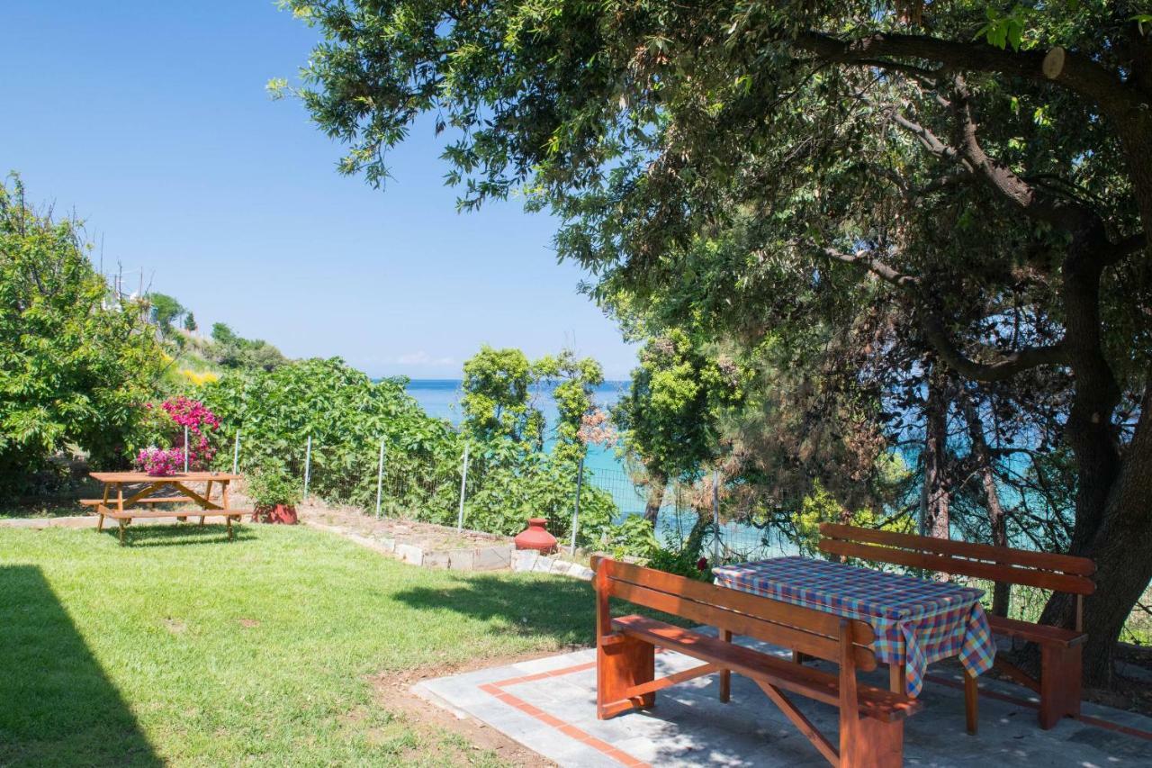 Pension Giannis Αdults Only Koinyra Exterior photo
