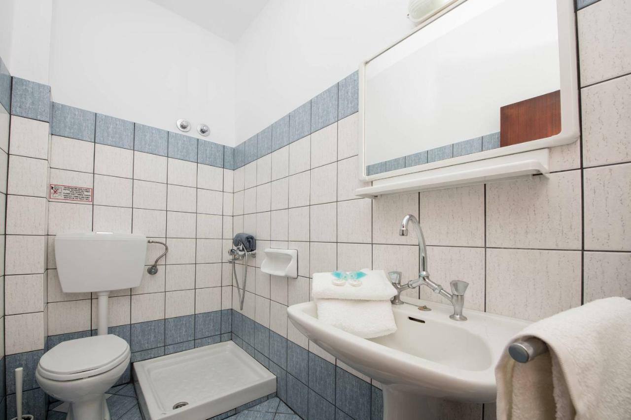 Pension Giannis Αdults Only Koinyra Exterior photo