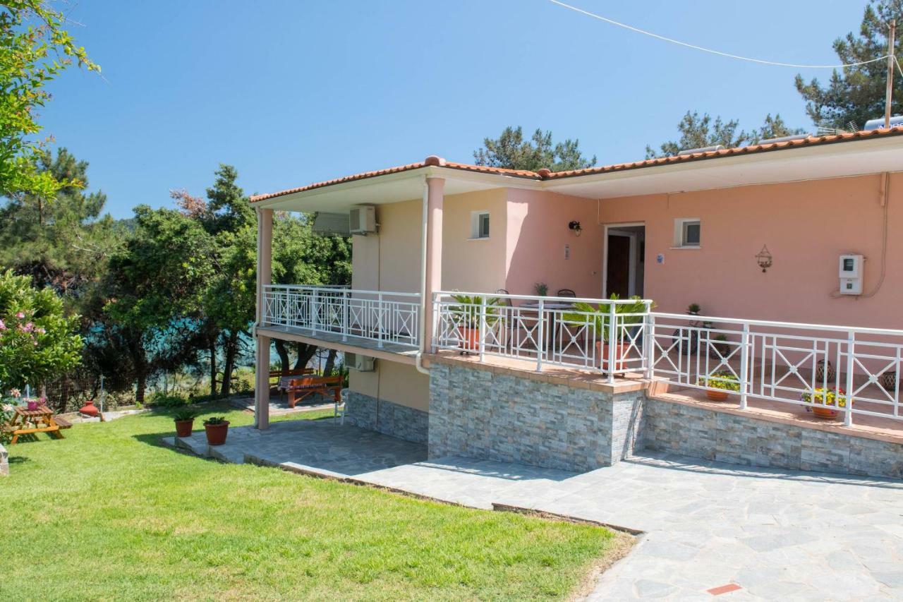Pension Giannis Αdults Only Koinyra Exterior photo